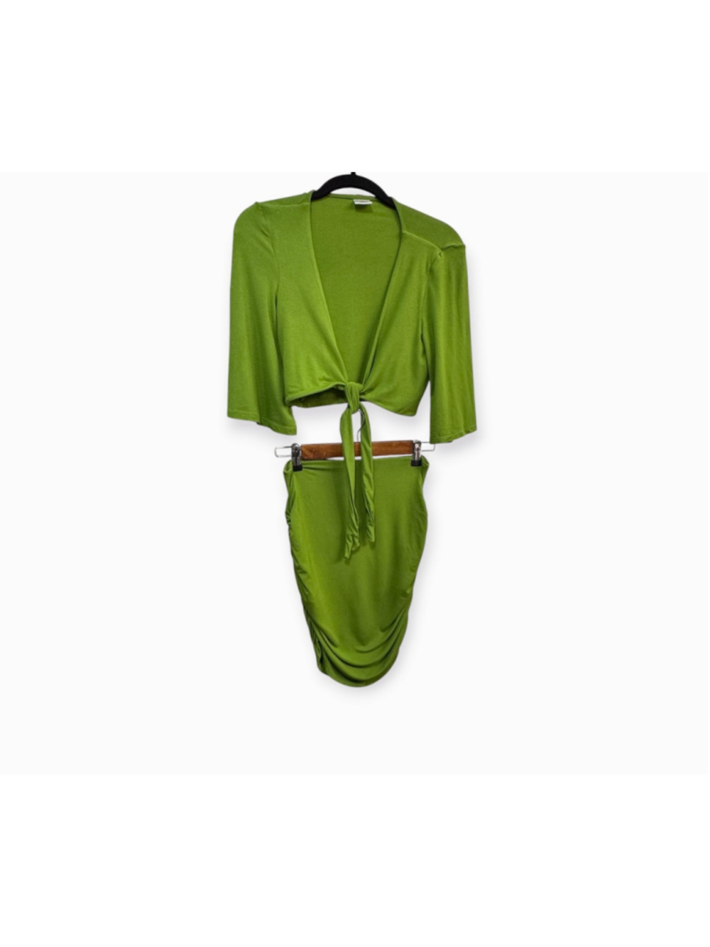 Klassy Network Green Set Crop Top and Skirt Set, Size Small